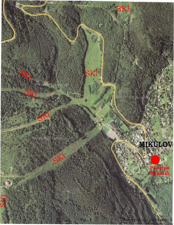 Апартаменты Квартира с удобным расположением в Бишкек Mikulov v Krusnych Horach Экстерьер фото